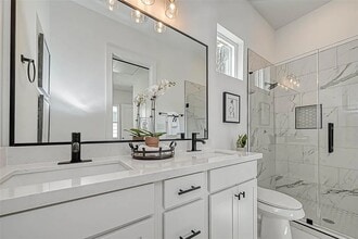 9306 Arledge St, Unit A in Houston, TX - Foto de edificio - Building Photo