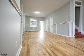 122 3rd Ave in Newark, NJ - Building Photo - Building Photo