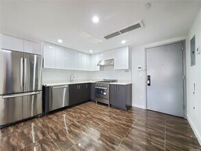 158-15 Union Tpke-Unit -310N in Queens, NY - Building Photo - Building Photo