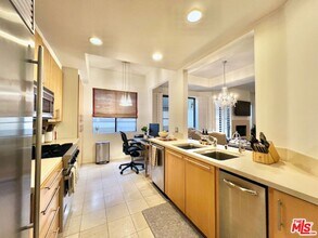 234 S Gale Dr in Beverly Hills, CA - Building Photo - Building Photo
