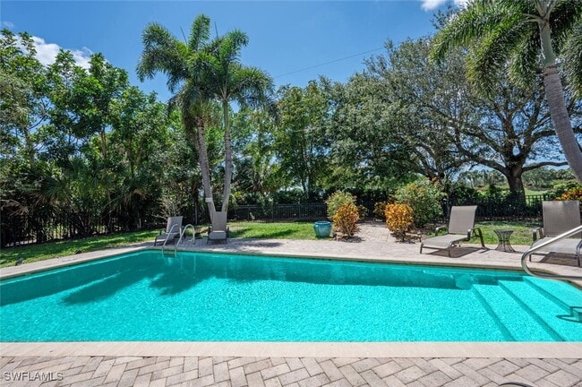 445 Palm River Blvd in Naples, FL - Building Photo - Building Photo