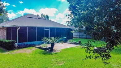 5534 Berrybrook Cir in Milton, FL - Building Photo - Building Photo