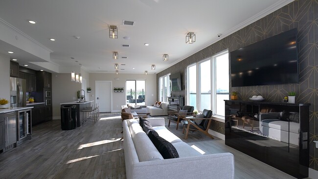 Knox @ 100 Polk St in Newark, NJ - Building Photo - Building Photo
