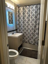 1617 W Glenlake Ave in Chicago, IL - Building Photo - Building Photo