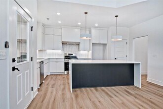 4 Savidge Cir in Bella Vista, AR - Building Photo - Building Photo