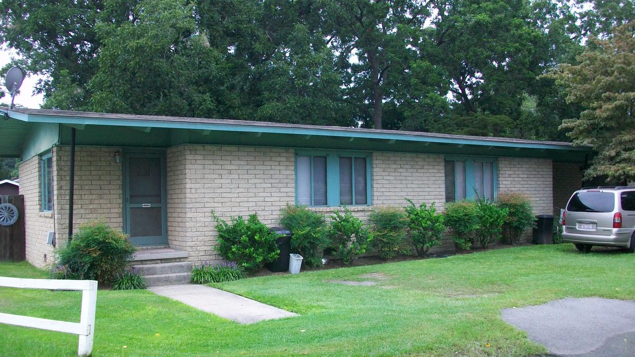 4902-4924 Schmidt St in Fayetteville, NC - Building Photo