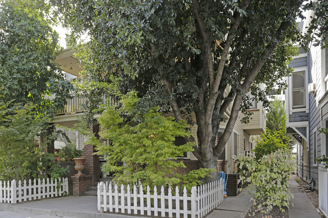 1508 Q St in Sacramento, CA - Foto de edificio - Building Photo