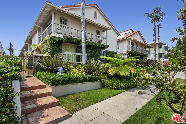 818 18th St-Unit -F in Santa Monica, CA - Building Photo - Building Photo