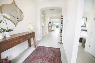 18698 Royal Hammock Blvd in Naples, FL - Building Photo - Building Photo