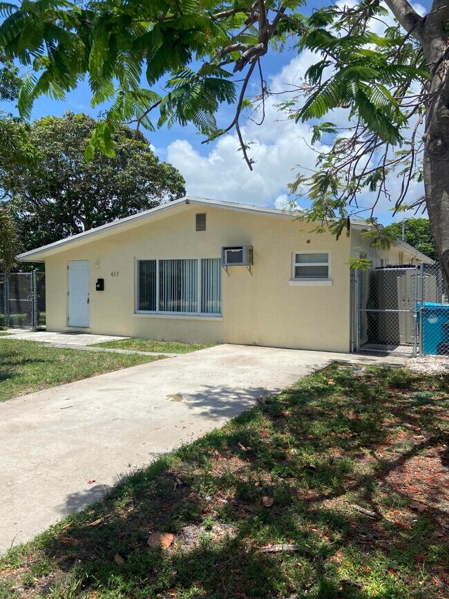 property at 417 NE 2nd St