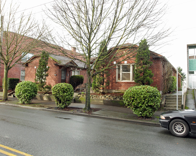 Yates Cottages in Seattle, WA - Building Photo - Building Photo