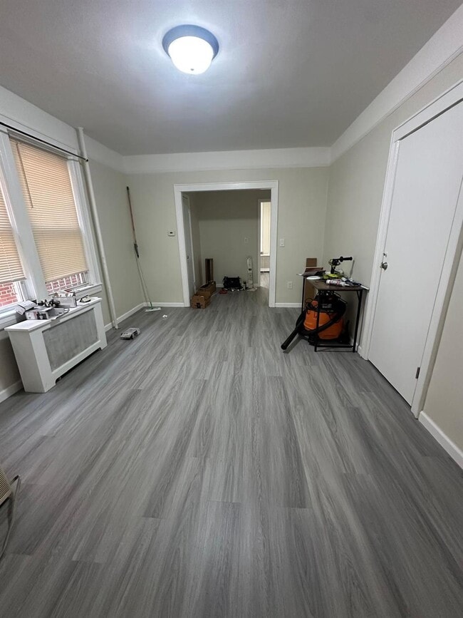 25-15 34th Ave in Queens, NY - Building Photo - Building Photo