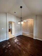 24431 Flint Creek in San Antonio, TX - Foto de edificio - Building Photo