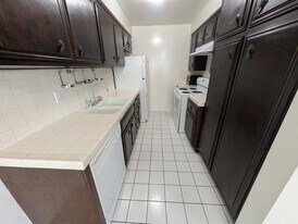 12235 Pacific Ave in Los Angeles, CA - Building Photo