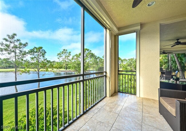 2764 Tiburon Blvd E in Naples, FL - Building Photo - Building Photo