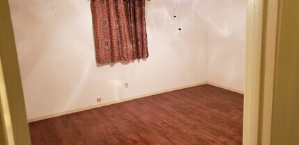 2017 N 5th St in Orange, TX - Foto de edificio - Building Photo