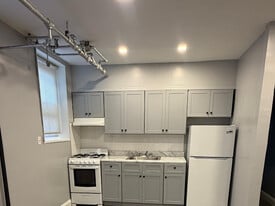 68 Elmwood Ave in East Orange, NJ - Building Photo