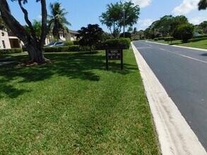 9285 Vista del Lago, Unit 36a in Boca Raton, FL - Building Photo - Building Photo