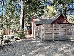 54120 Pine Crest Ave in Idyllwild, CA - Building Photo - Building Photo