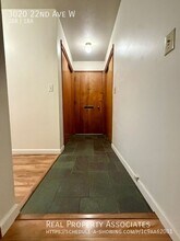 3020 22nd Ave W in Seattle, WA - Building Photo - Building Photo