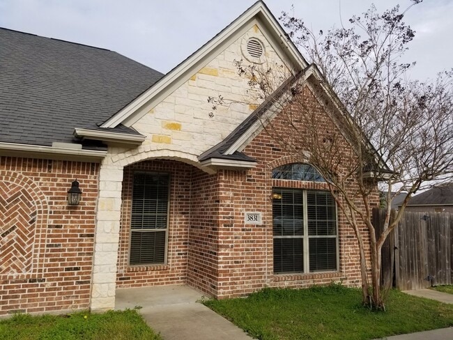 3831 Oldenburg Ln in College Station, TX - Building Photo - Building Photo