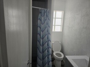 2405 Nabors Ln in Odessa, TX - Foto de edificio - Building Photo