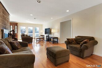 192 Frenchtown Rd in Bridgeport, CT - Building Photo - Building Photo