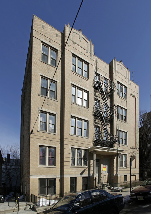 156 Grant in Jersey City, NJ - Building Photo