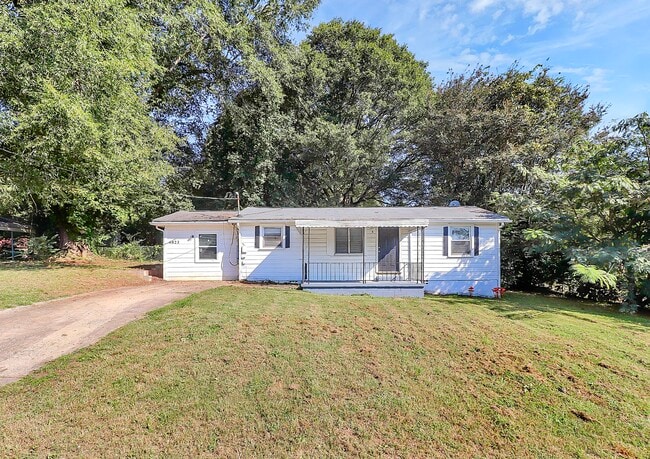 4023 Brown Dr in Belmont, NC - Building Photo - Building Photo