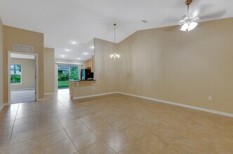 75 Sea Trail in Palm Coast, FL - Building Photo - Building Photo