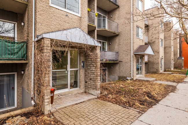 2270-2290 Gilford St in Montréal, QC - Building Photo - Building Photo