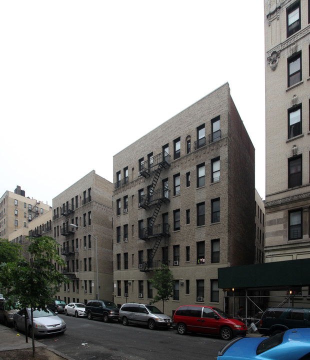 609-617 W 164th St in New York, NY - Building Photo