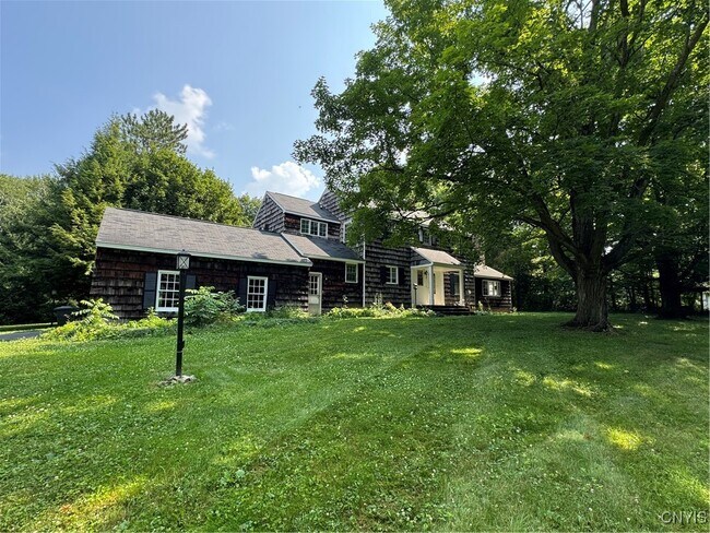 6891 Woodchuck Hill Rd in Fayetteville, NY - Building Photo - Building Photo