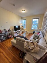 6 Elm St in Brookline, MA - Building Photo - Building Photo