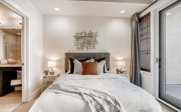 2210 Blake St, Unit 309 in Denver, CO - Building Photo - Building Photo