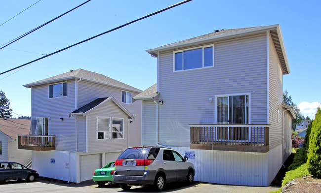 3319 Rockefeller Ave in Everett, WA - Foto de edificio - Building Photo