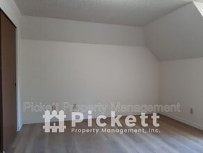 770 NW Apple Blossom Loop in Bremerton, WA - Building Photo - Building Photo