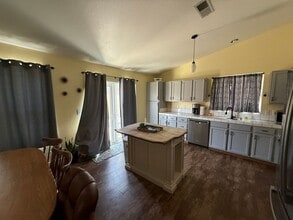 3726 Garnet Ave in Rosamond, CA - Building Photo - Building Photo