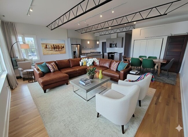 111 W Main St in Frankfort, KY - Building Photo - Building Photo