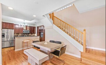 1430 N La Salle Dr, Unit f1 in Chicago, IL - Building Photo - Building Photo