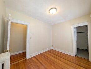 79 Conwell Ave, Unit 3 in Somerville, MA - Foto de edificio - Building Photo