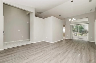 7371 Box Elder Dr in Port Richey, FL - Building Photo - Building Photo