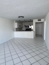 1801 S Ocean Dr, Unit 947 in Hallandale Beach, FL - Foto de edificio - Building Photo