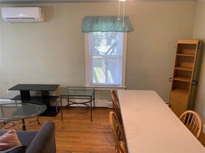 16 Grafton St in Newport, RI - Building Photo - Building Photo