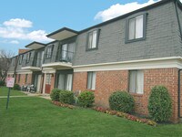 Building Photo - Pebble Creek Apartamentos in Louisville, Kentucky