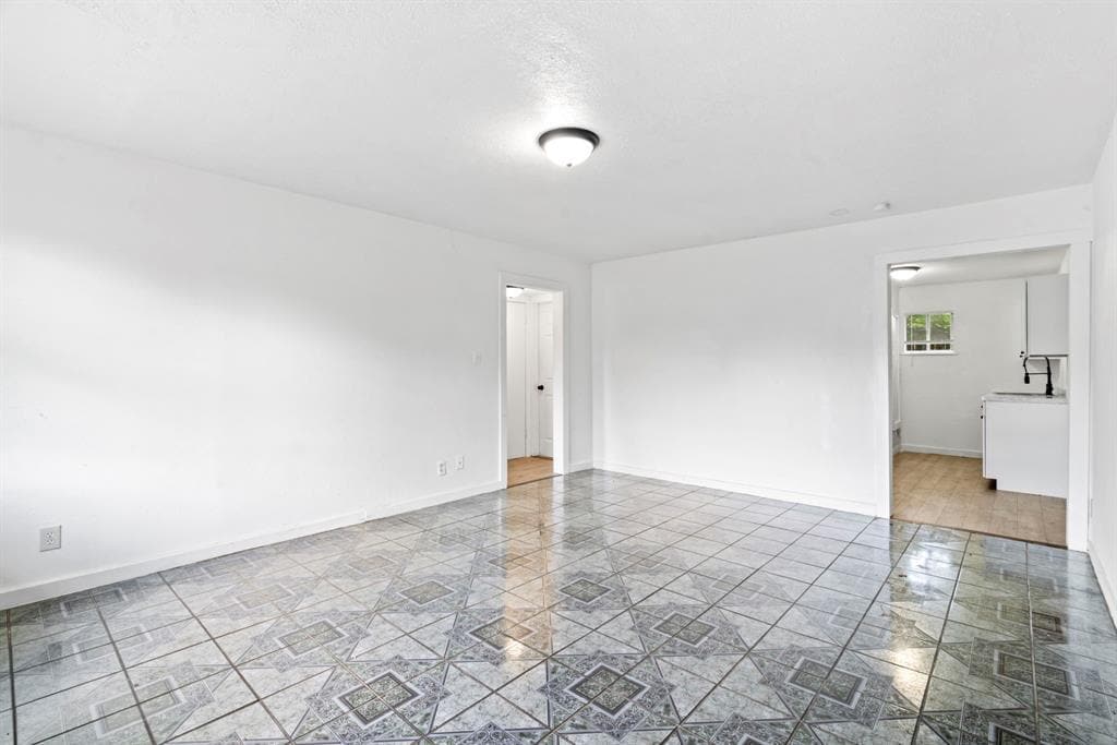 7430 Mount St in Houston, TX - Building Photo