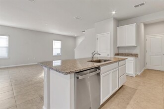 3150 Armstrong Spring Dr in Kissimmee, FL - Foto de edificio - Building Photo