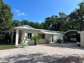 24 Pompano Ave in Key Largo, FL - Building Photo - Building Photo