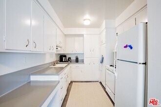 1449 Butler Ave in Los Angeles, CA - Foto de edificio - Building Photo