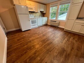 83 Curtis Ave in Dalton, MA - Building Photo - Building Photo